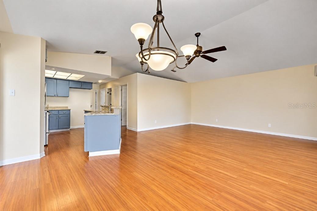 14217 HENDRY CT
