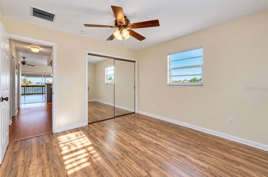 14217 HENDRY CT