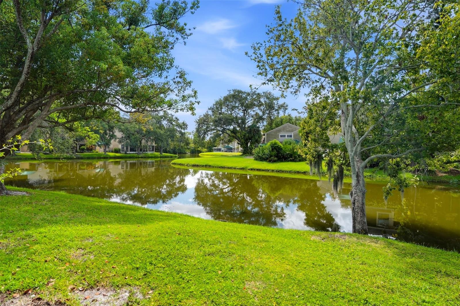 9020 LAKE PLACE LN #9020