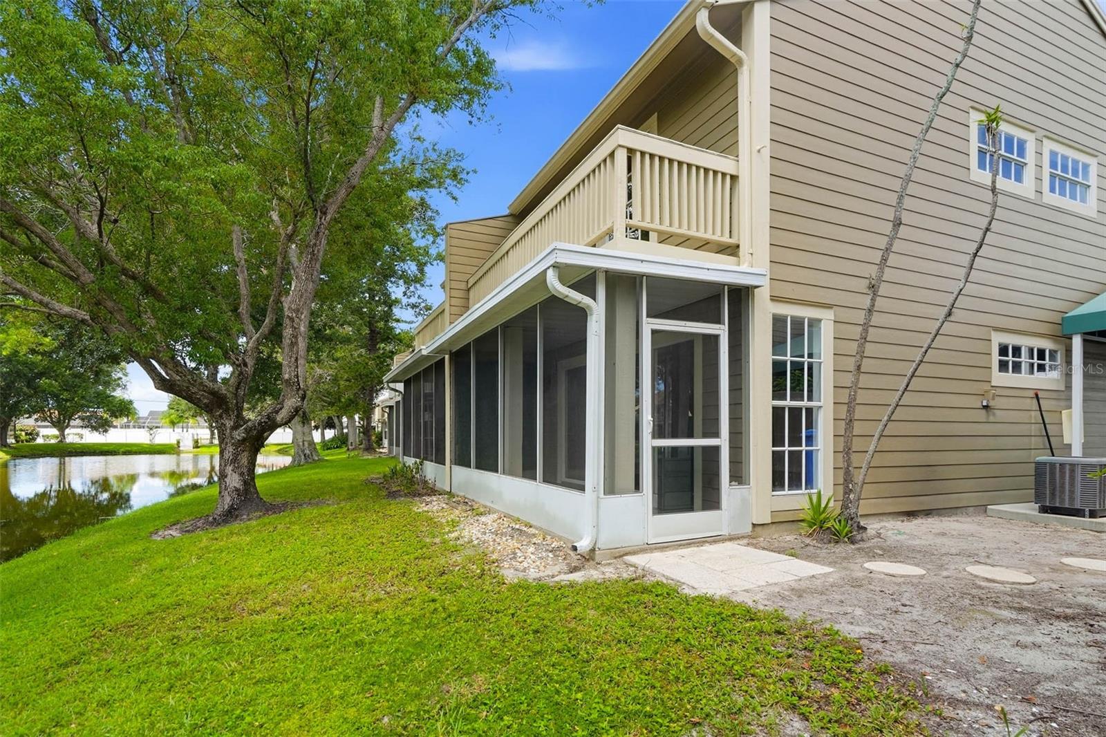 9020 LAKE PLACE LN #9020