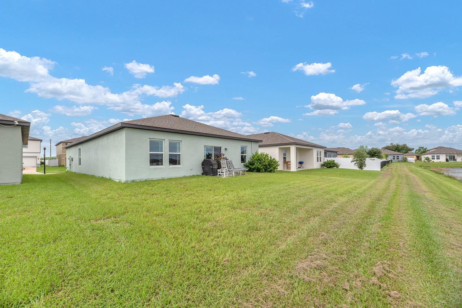 2280 HARRIS HAWK AVE