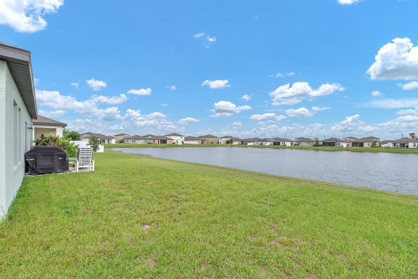 2280 HARRIS HAWK AVE