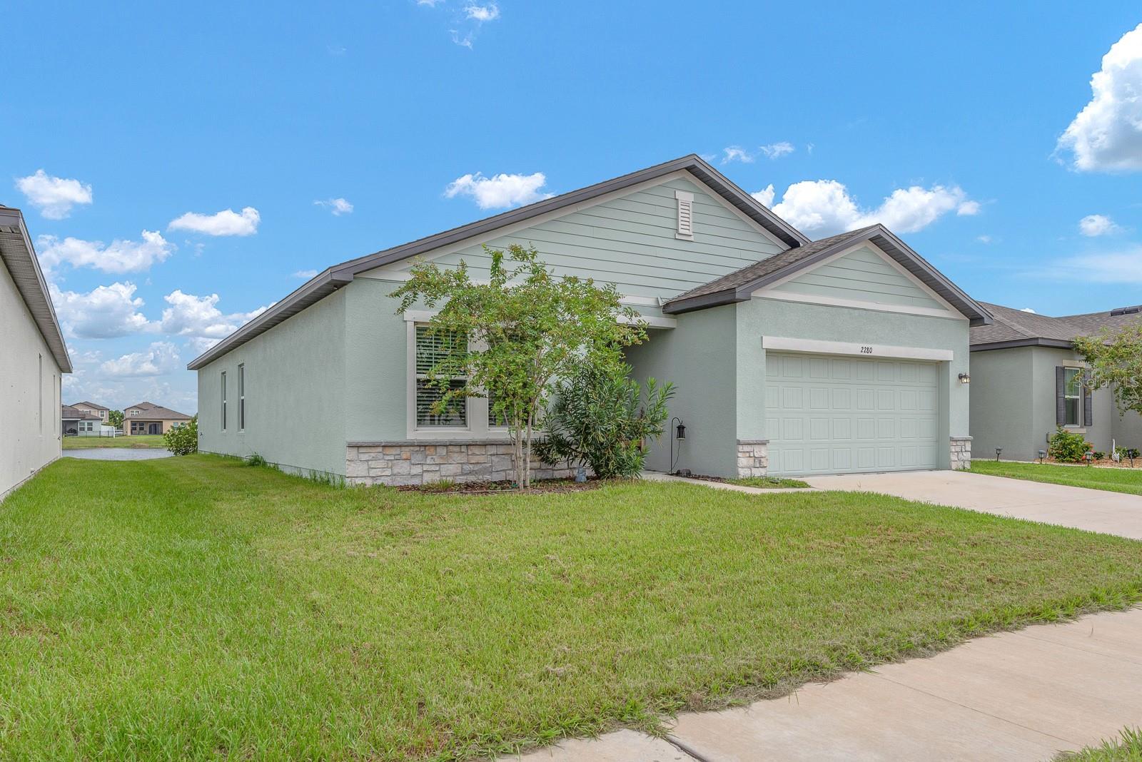 2280 HARRIS HAWK AVE