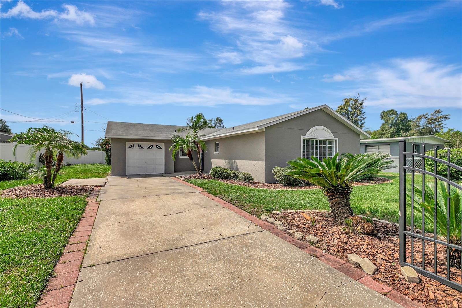 1713 CARNEGIE CIR