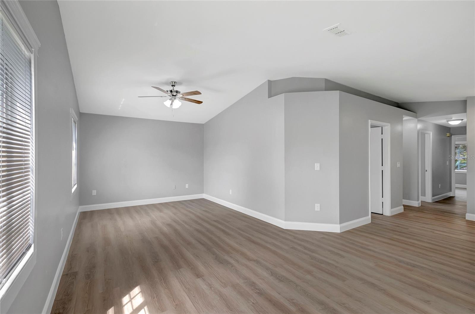 1713 CARNEGIE CIR