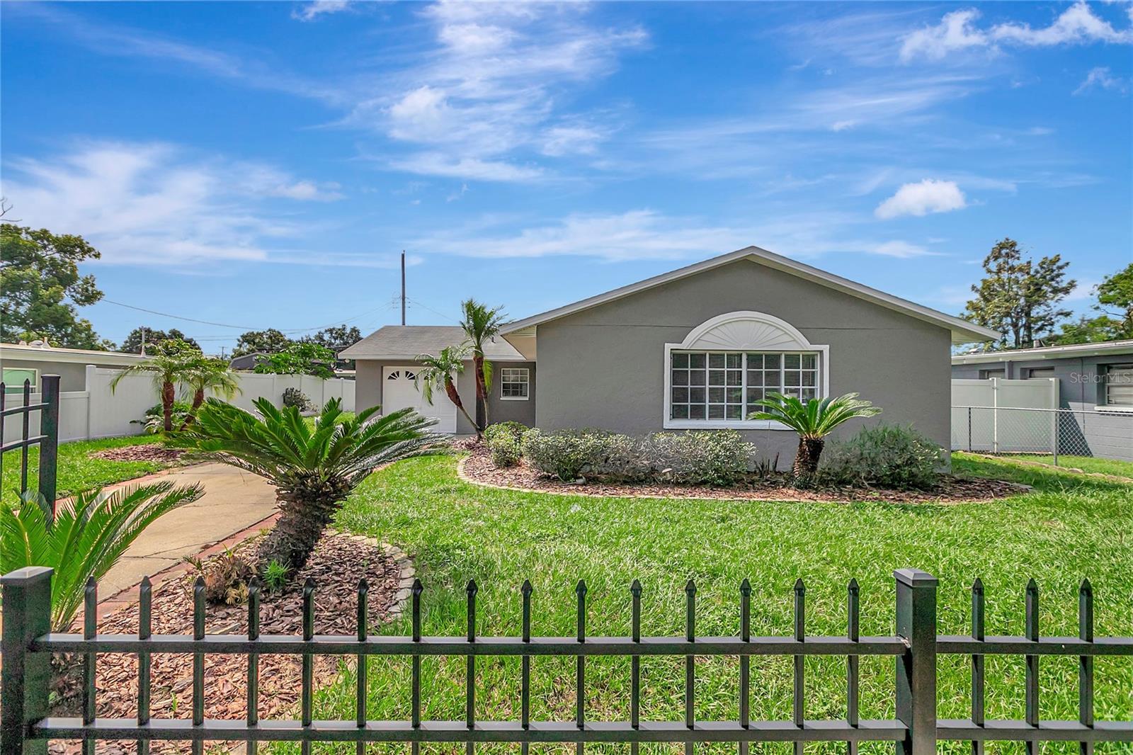 1713 CARNEGIE CIR