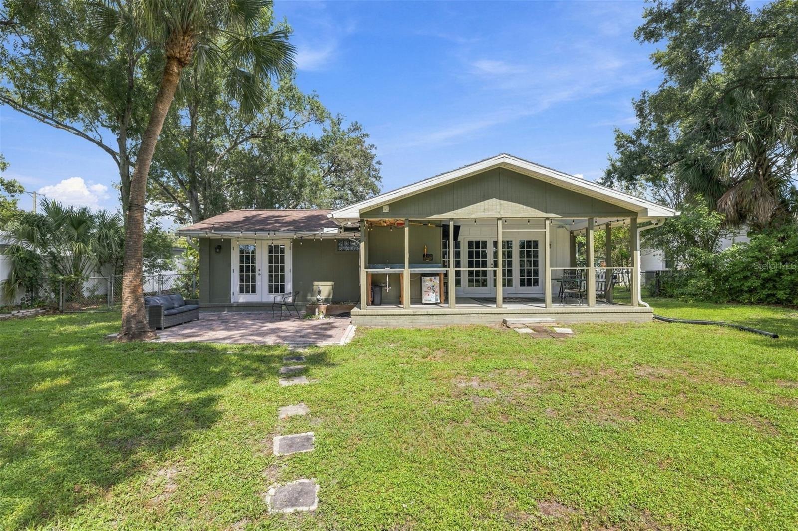 6613 TRAVIS BLVD