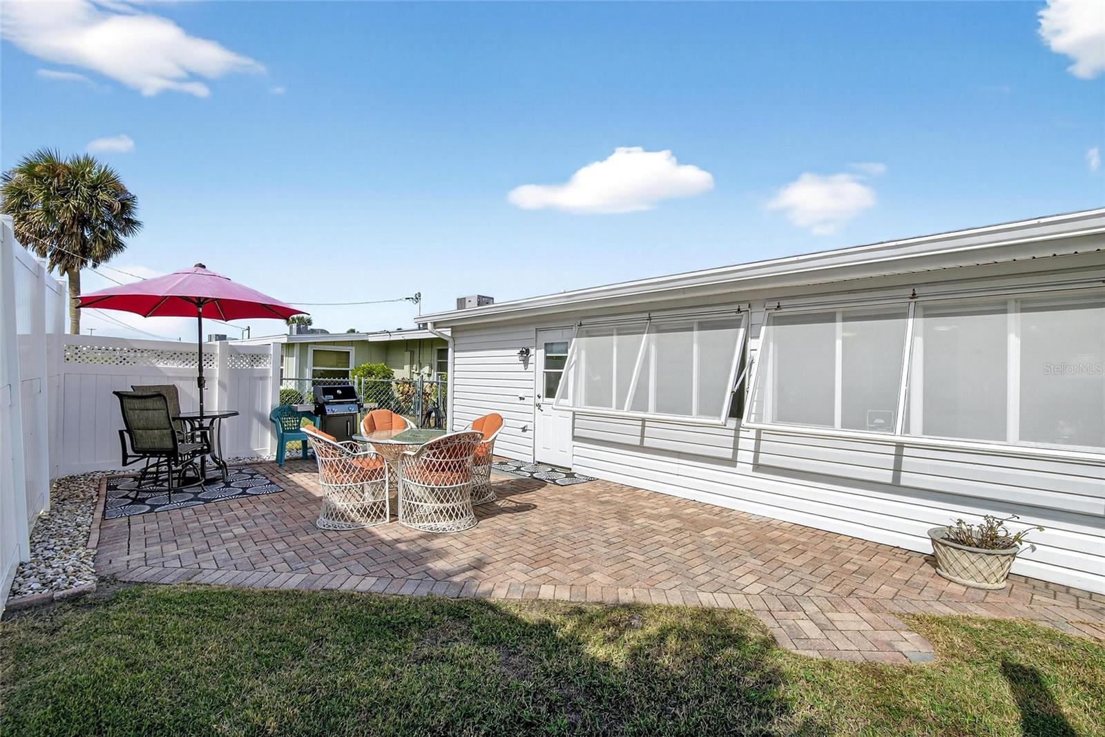 1210 BEACH BLVD