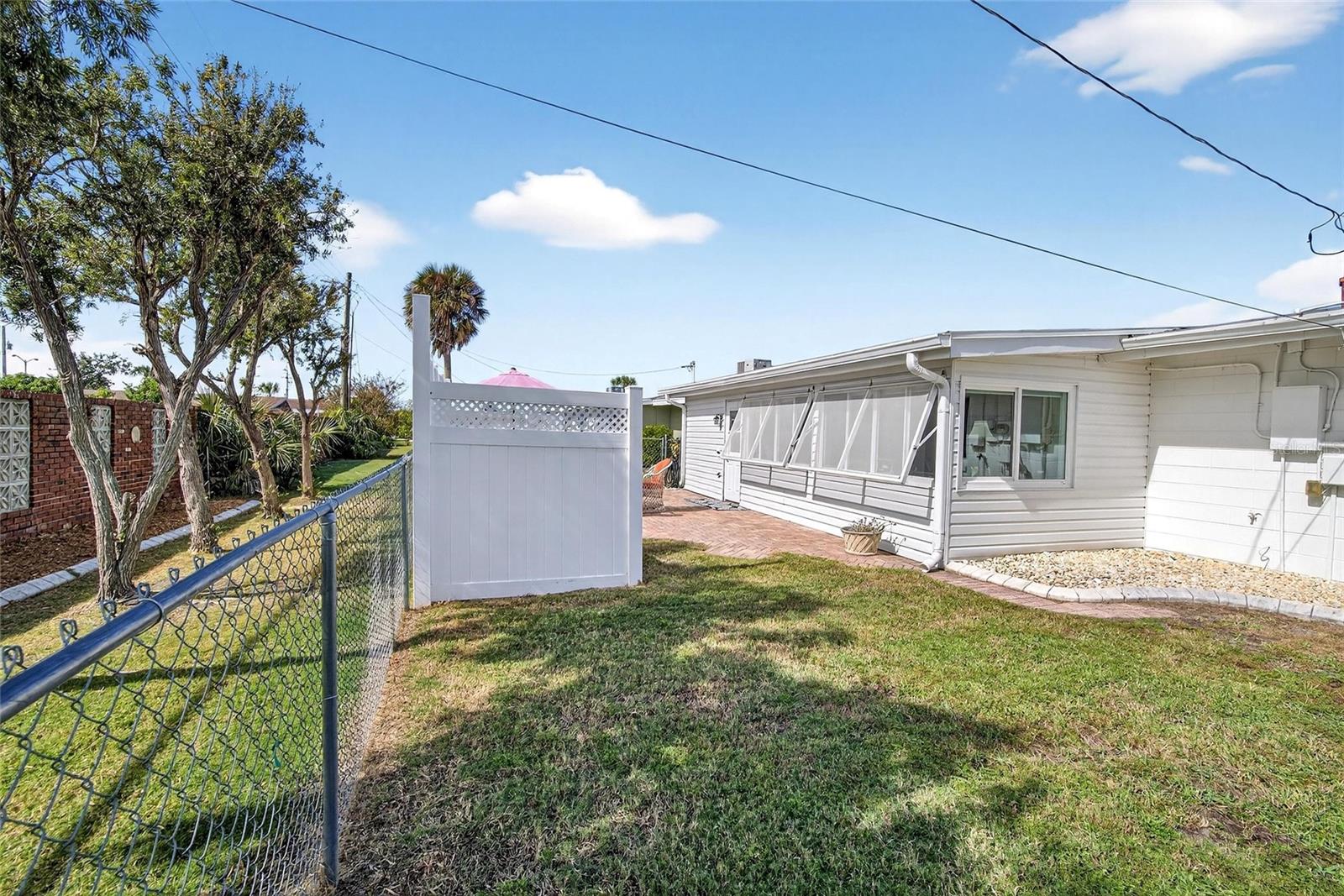 1210 BEACH BLVD