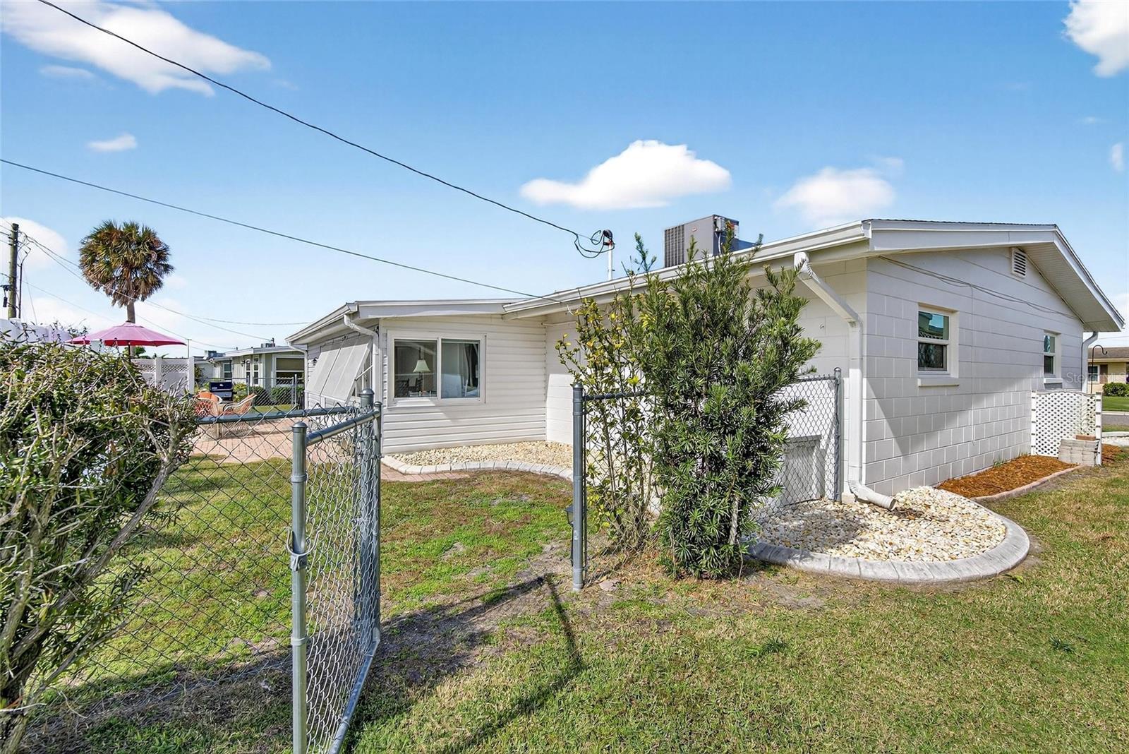 1210 BEACH BLVD