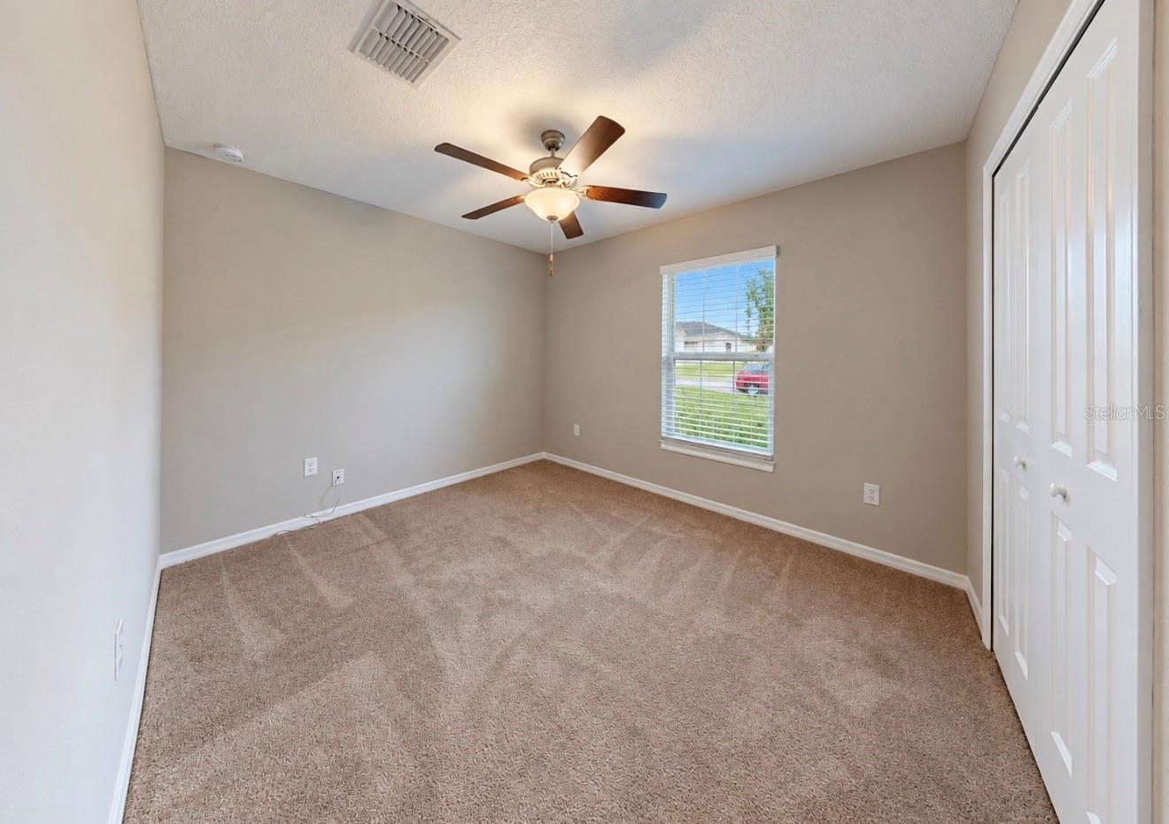 5005 WHITE CHICORY DR
