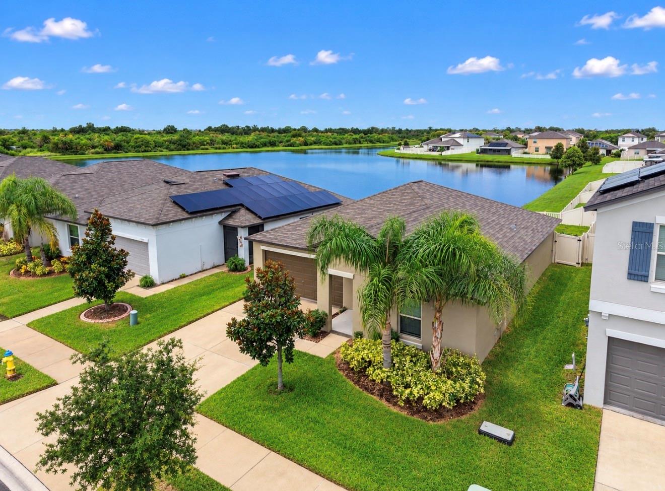 5005 WHITE CHICORY DR
