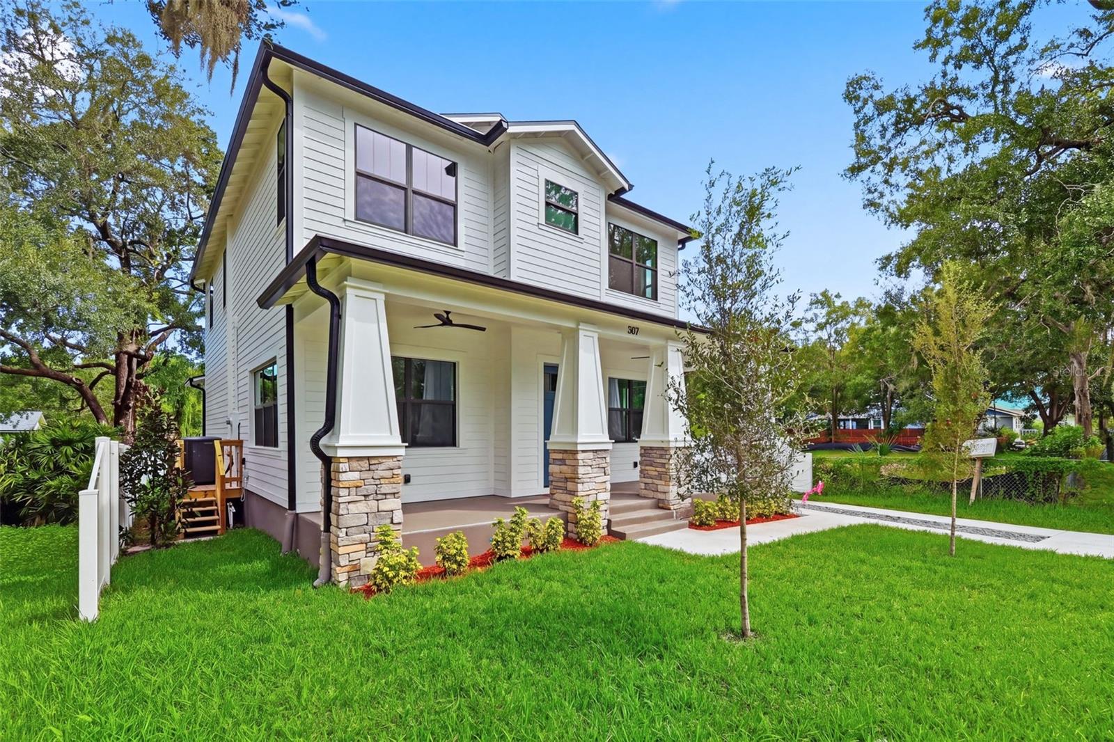 307 W JEAN ST