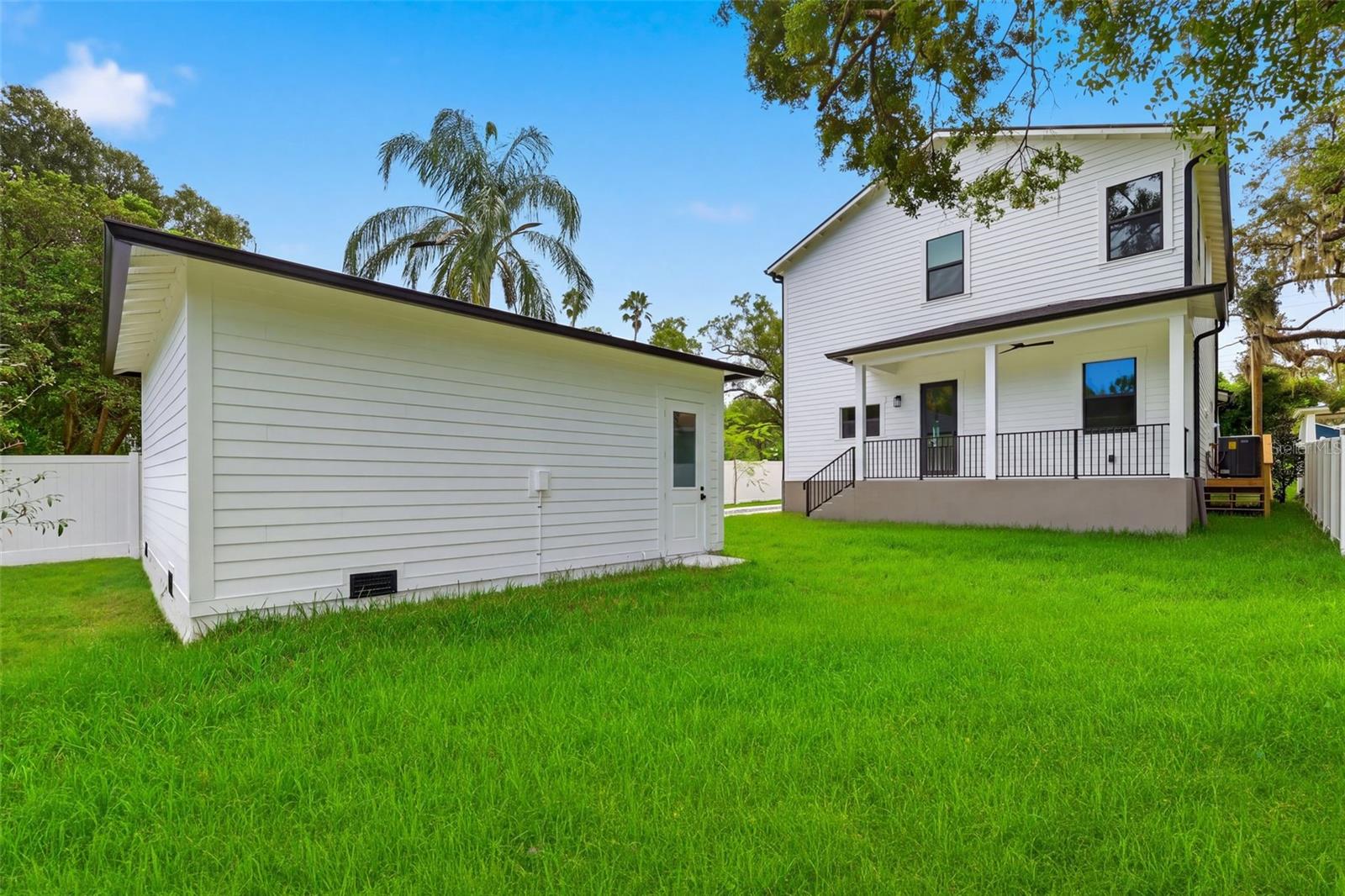 307 W JEAN ST