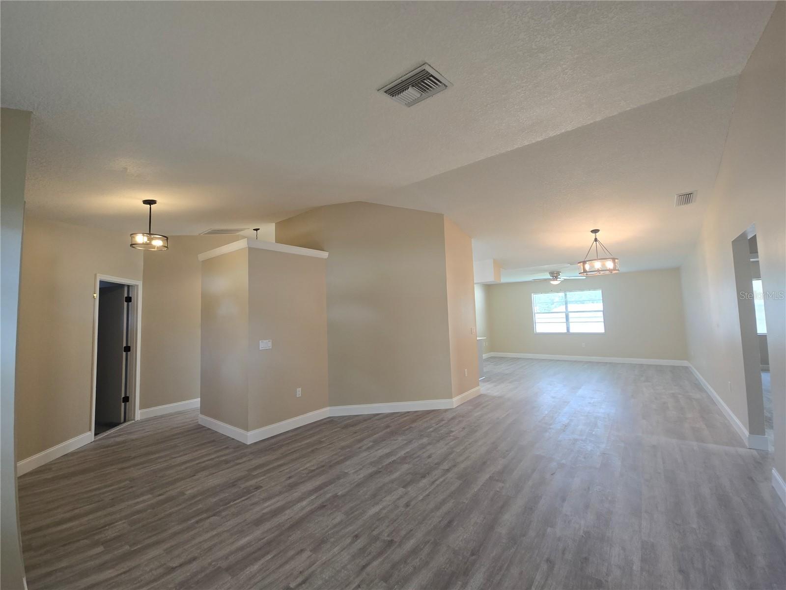 8211 MATTHEW DR