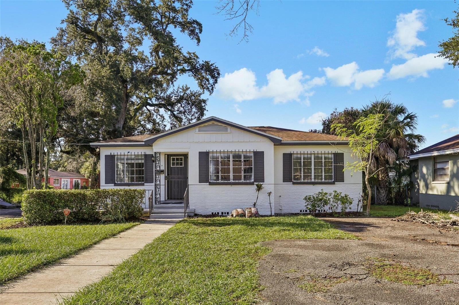 2217 MALLORY AVE