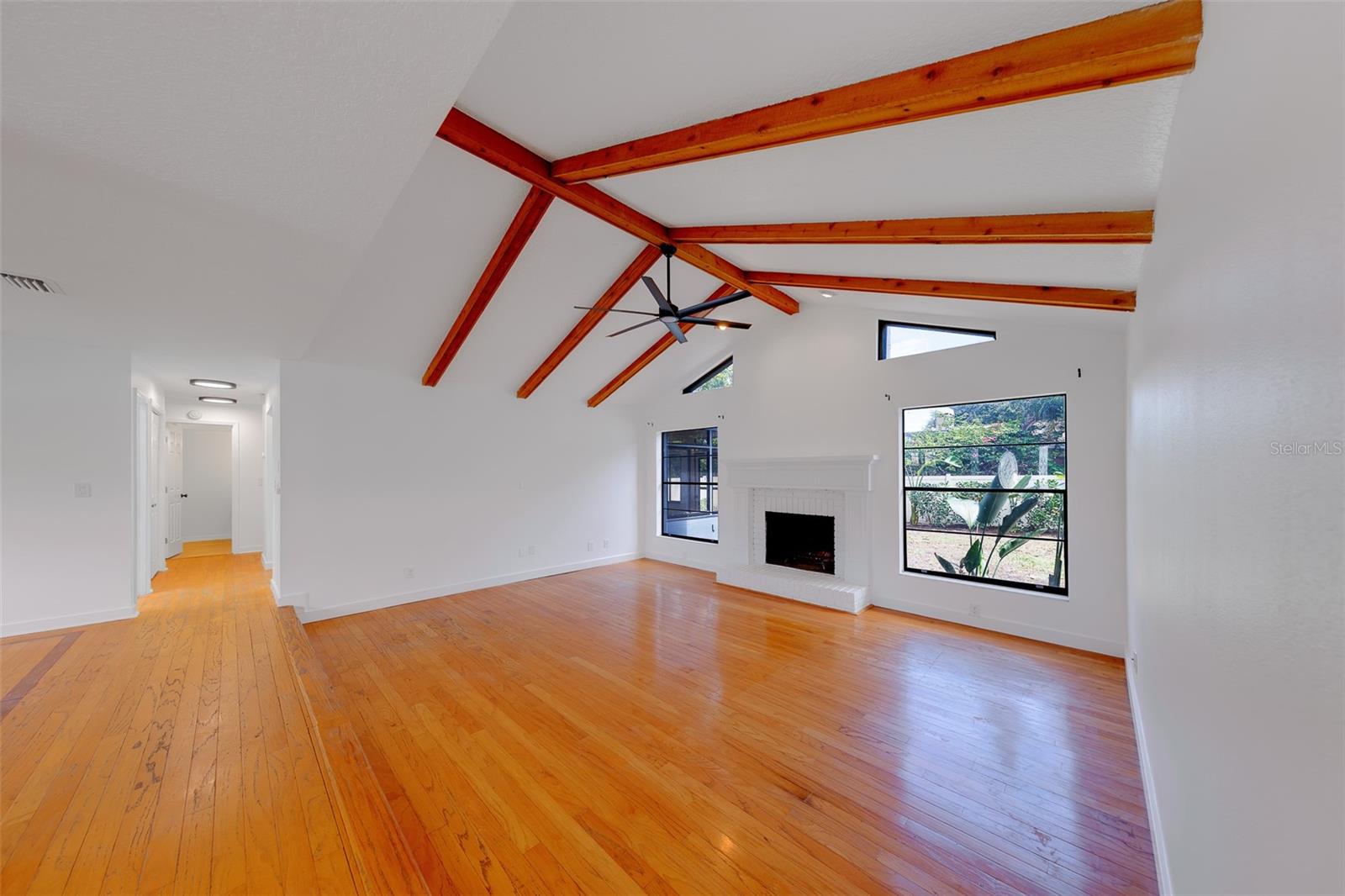 2709 WINDING WAY
