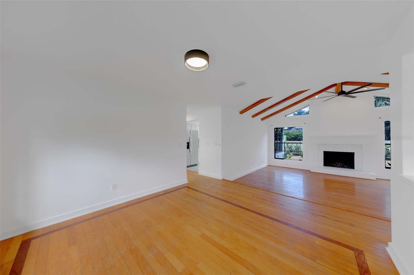 2709 WINDING WAY