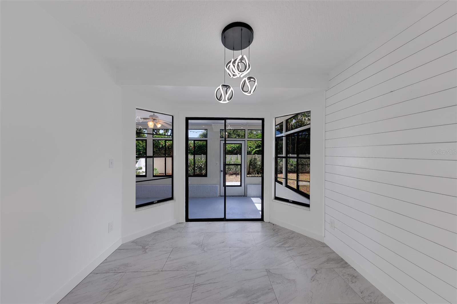 2709 WINDING WAY