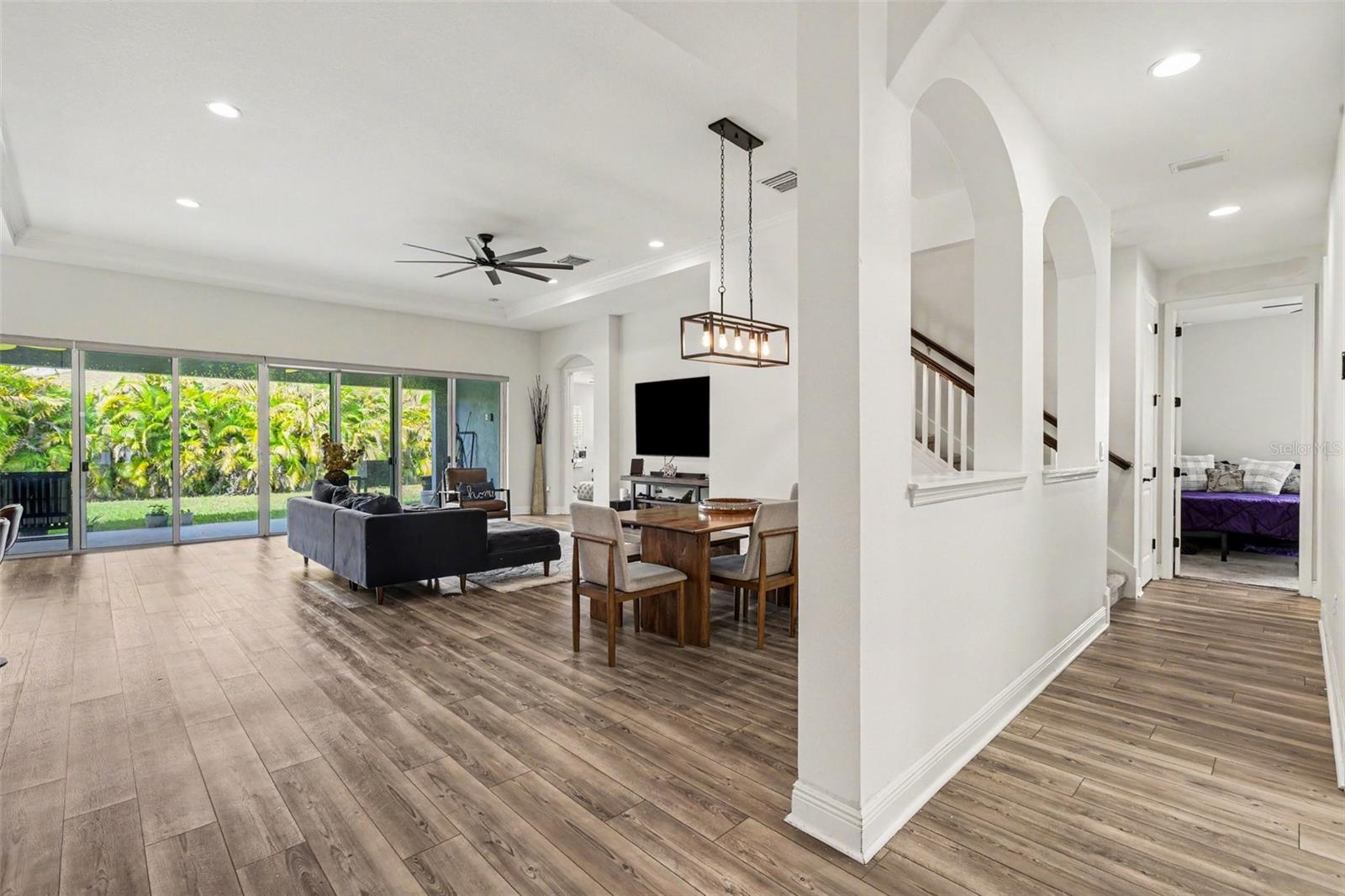 7612 PARADISO DR