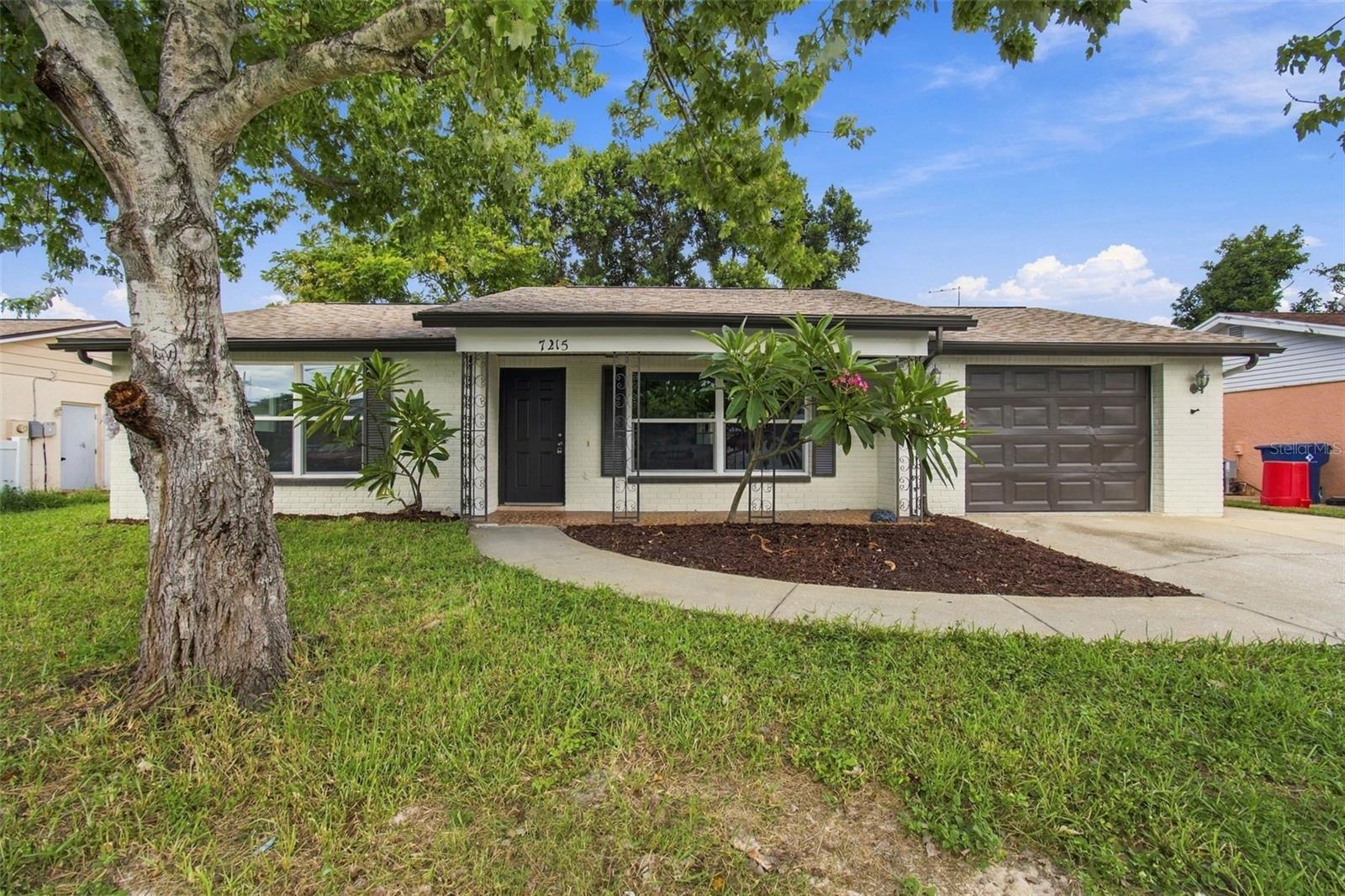 7215 ROBSTOWN DR