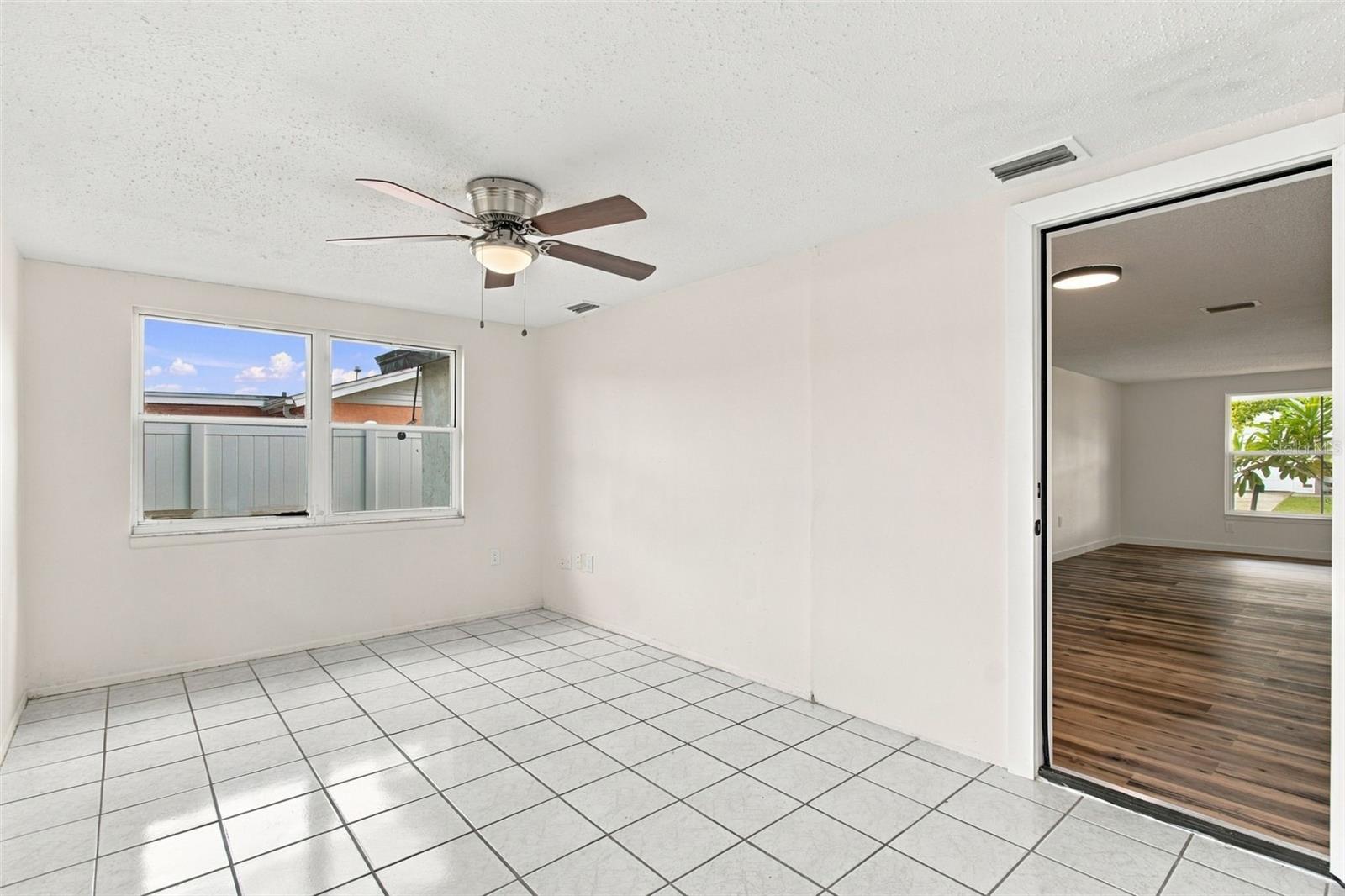 7215 ROBSTOWN DR