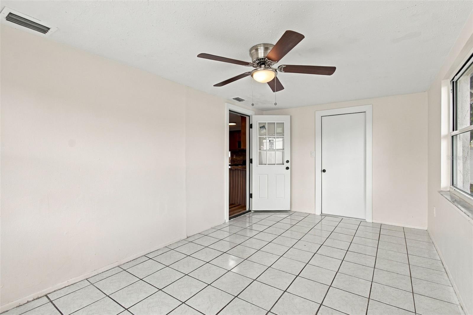 7215 ROBSTOWN DR