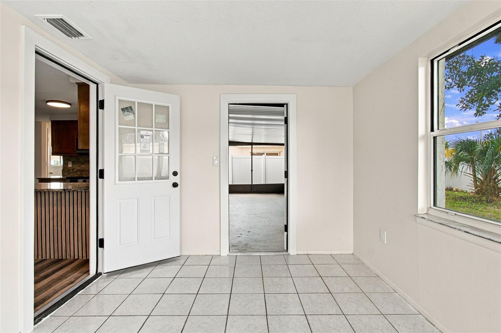 7215 ROBSTOWN DR