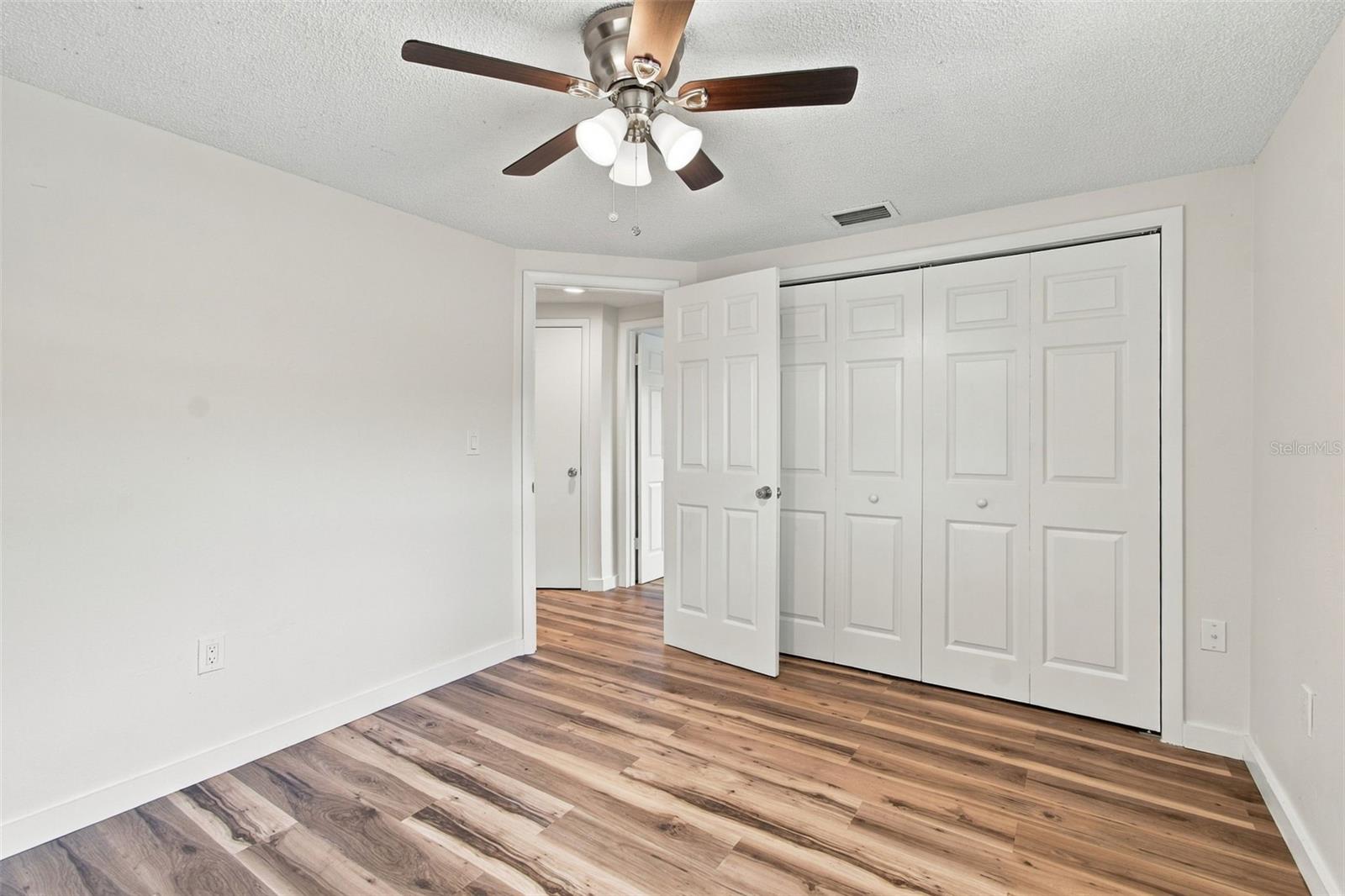 7215 ROBSTOWN DR