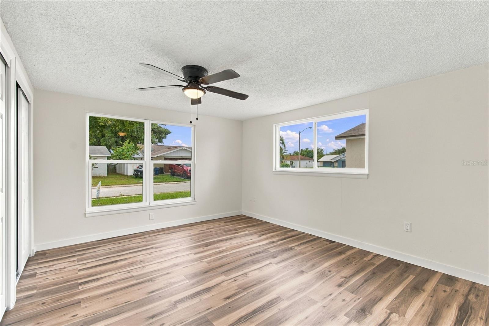 7215 ROBSTOWN DR