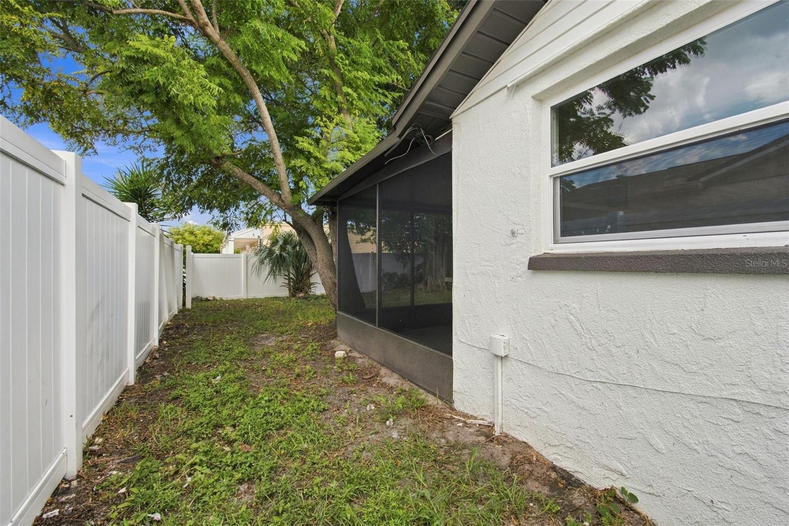 7215 ROBSTOWN DR