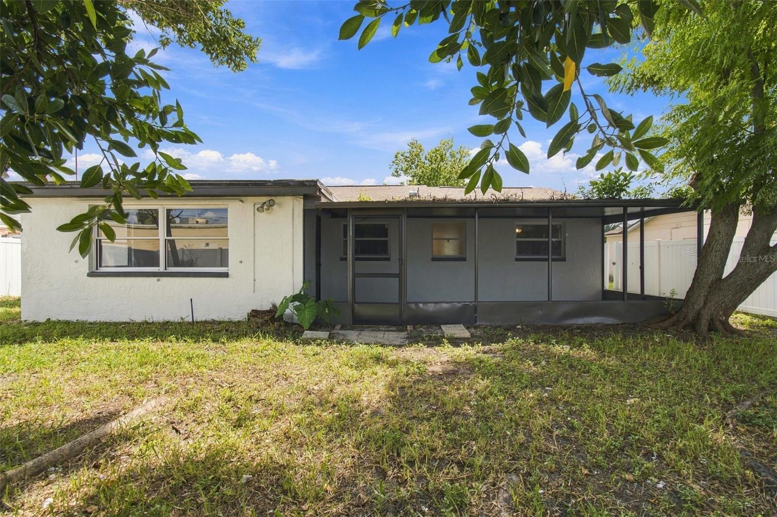 7215 ROBSTOWN DR