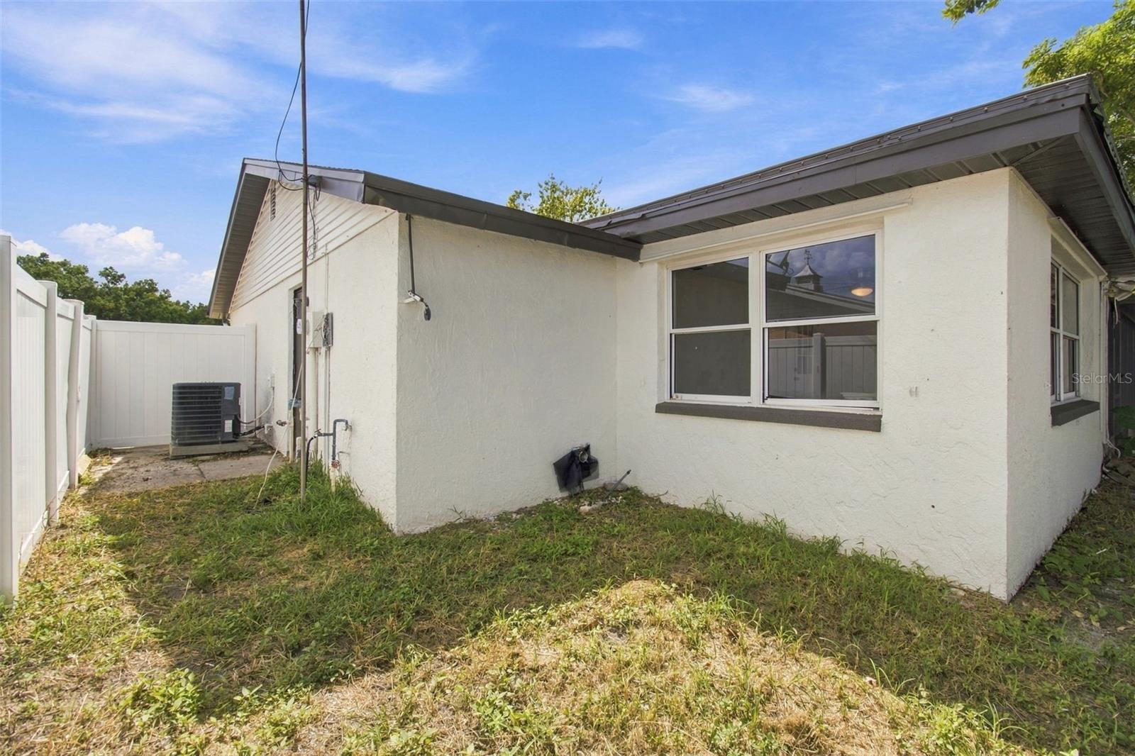 7215 ROBSTOWN DR