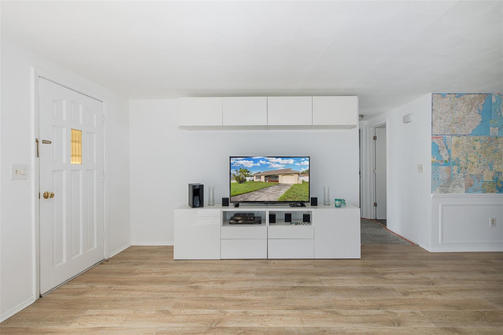 3557 ROCKAWAY DR