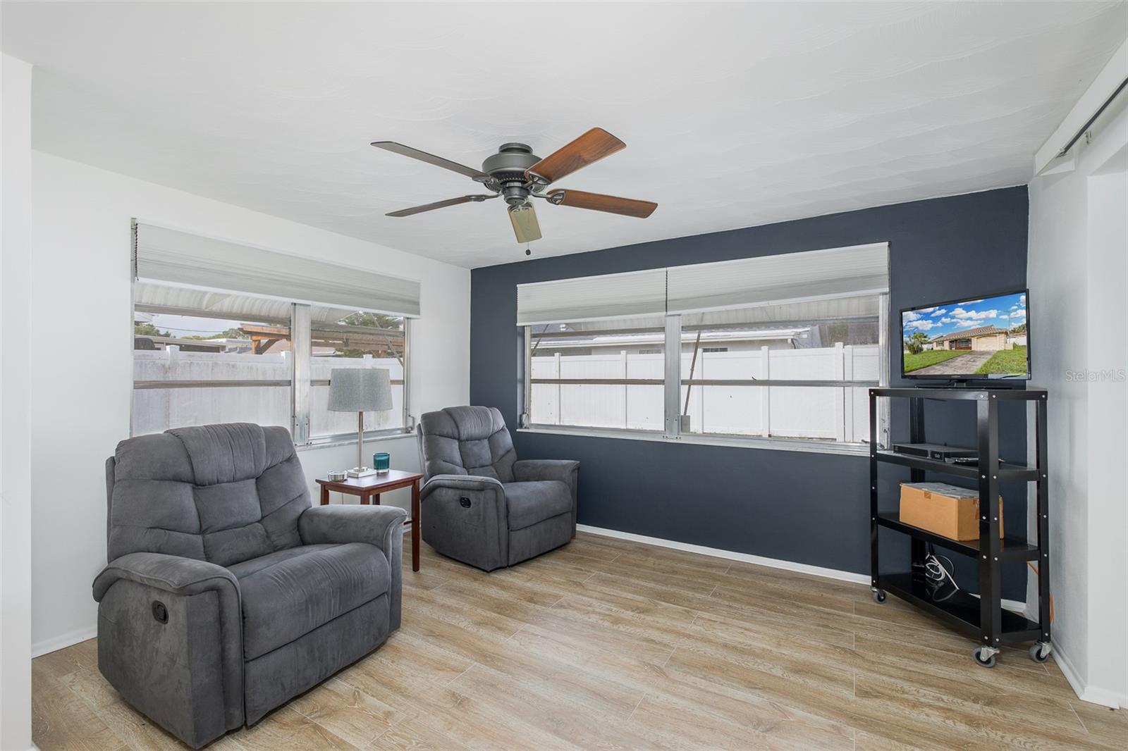 3557 ROCKAWAY DR