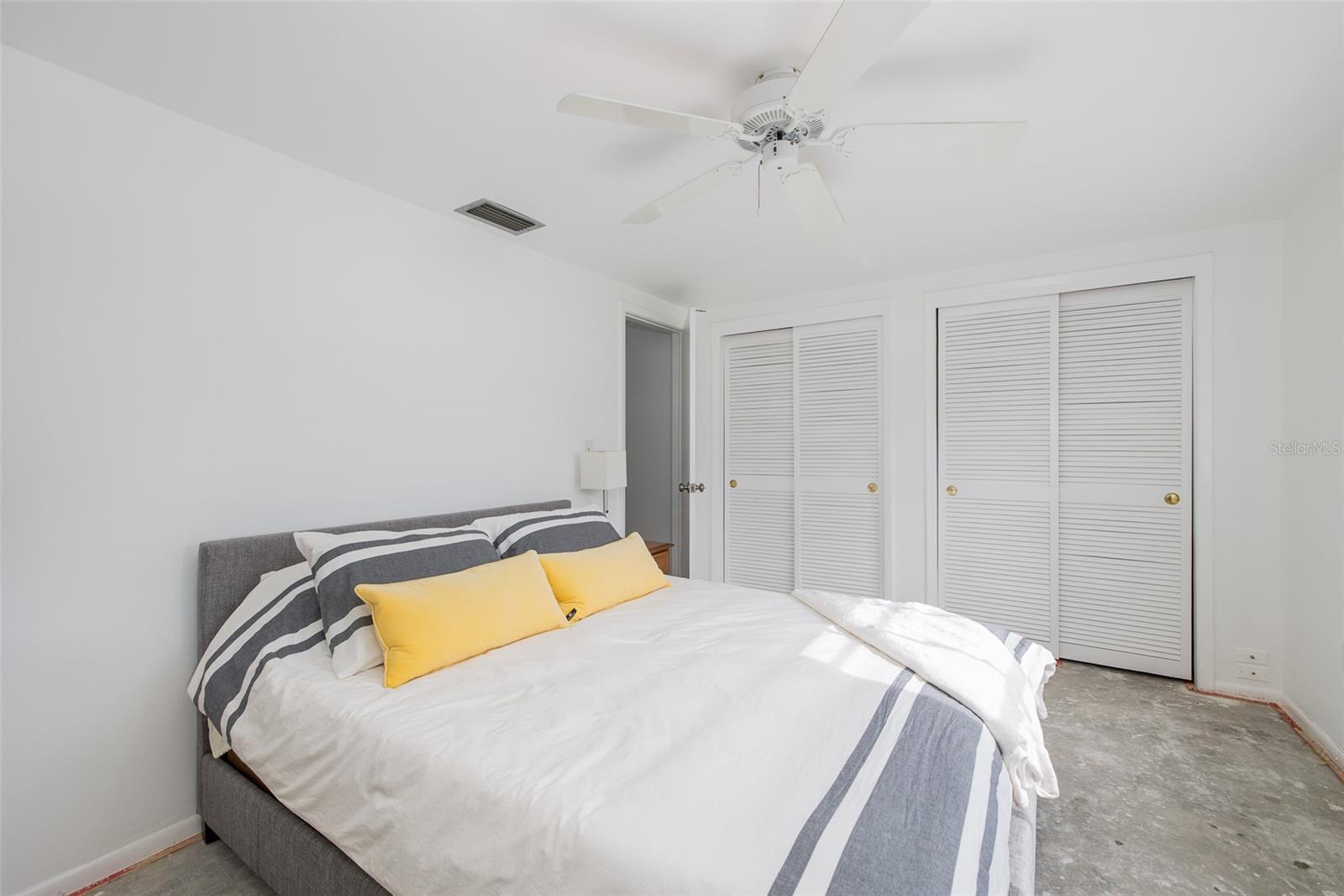 3557 ROCKAWAY DR