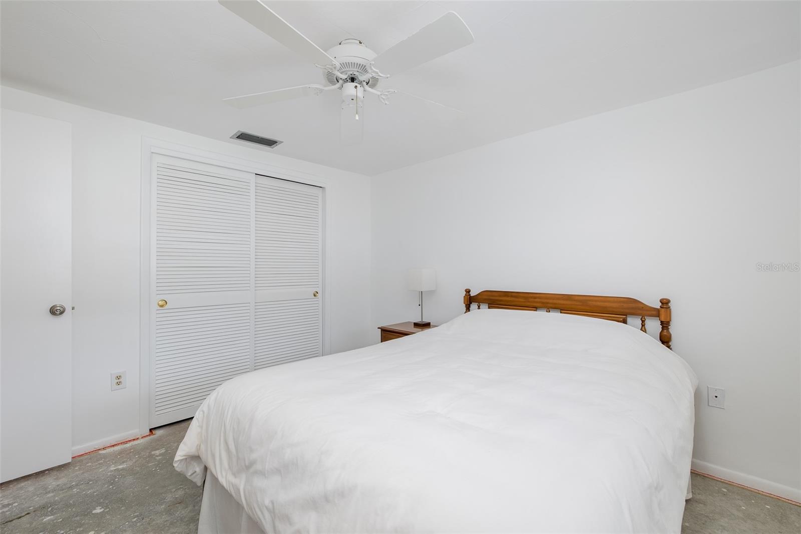 3557 ROCKAWAY DR