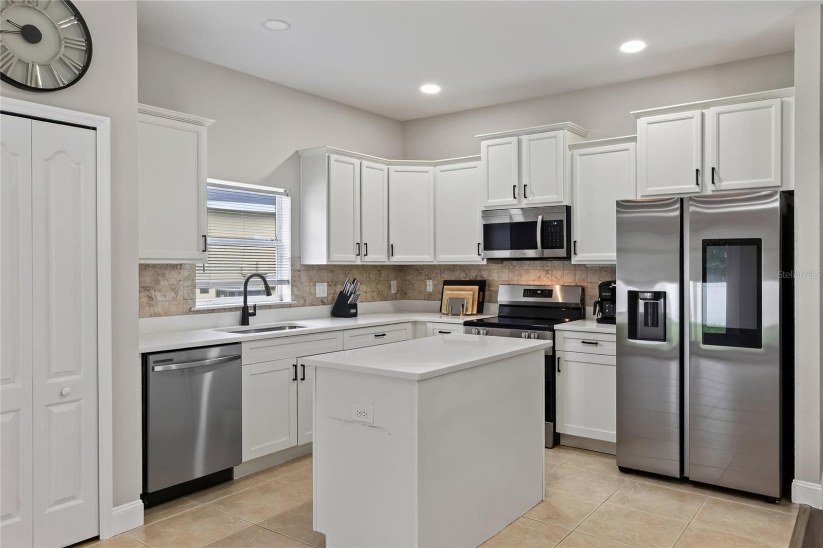 2729 WALDEN WOODS DR