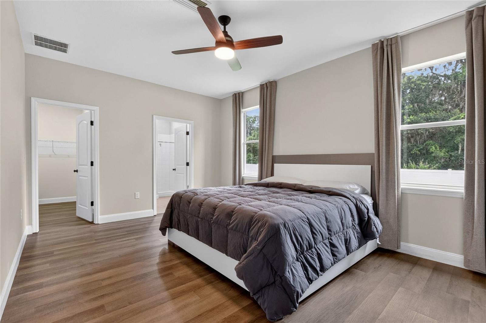 2729 WALDEN WOODS DR