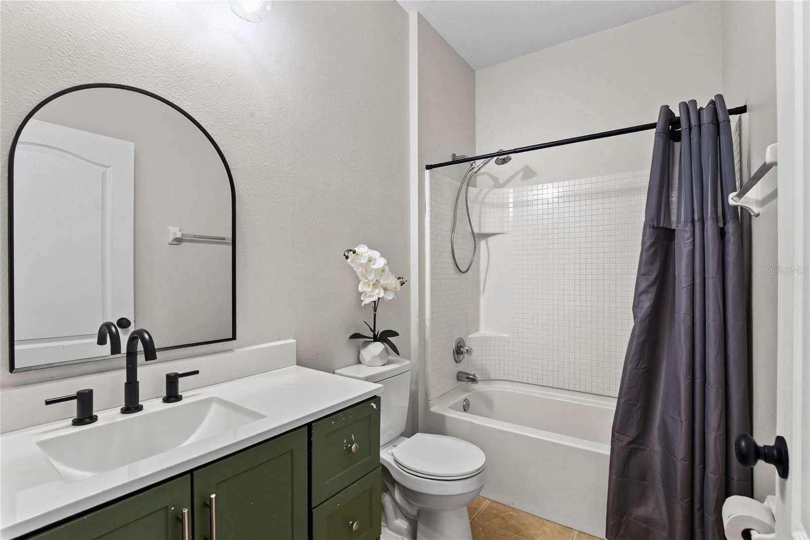 2729 WALDEN WOODS DR