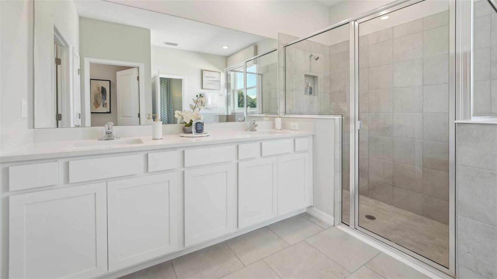 2407 HAYRICK PASS