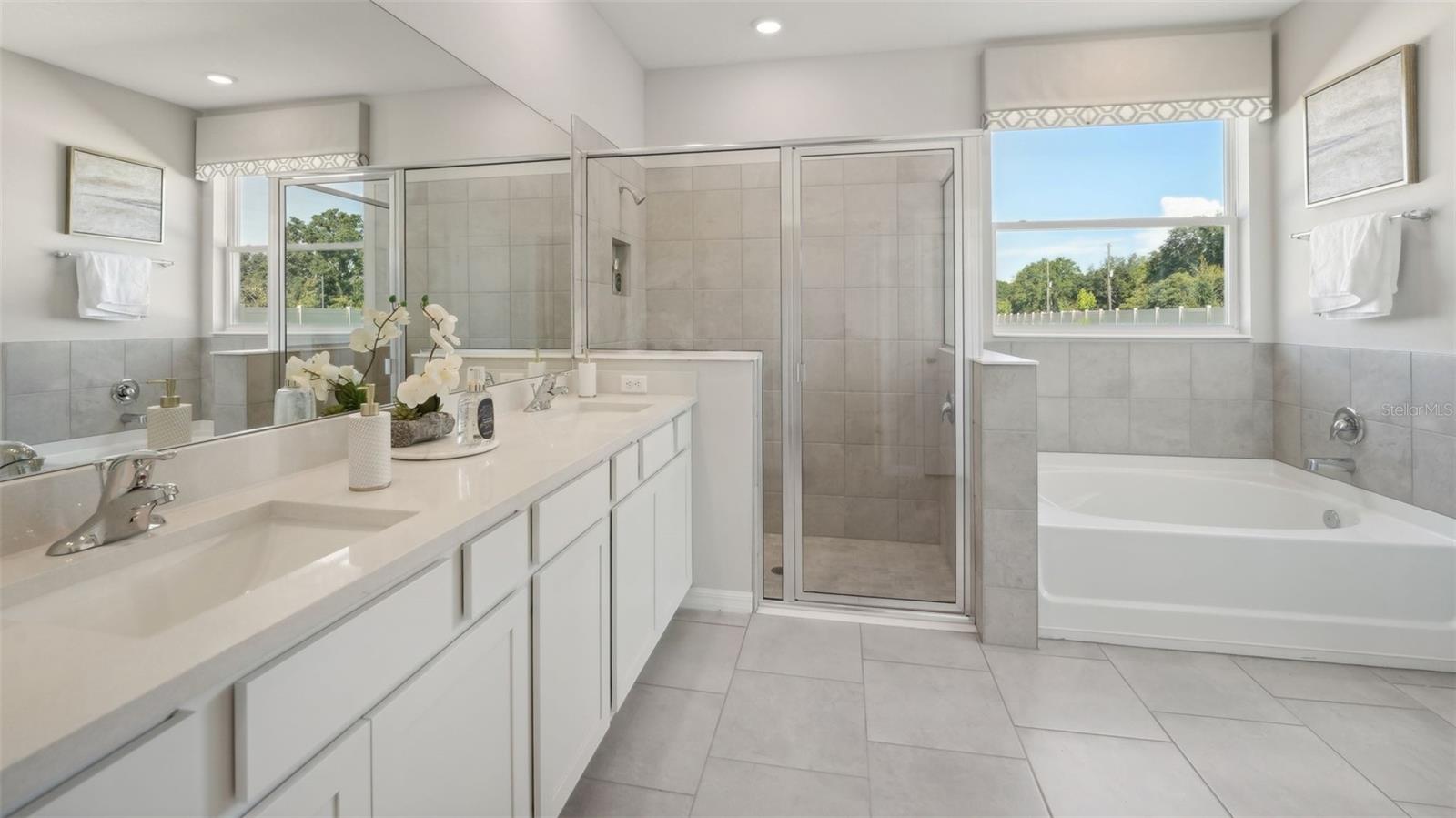 2407 HAYRICK PASS