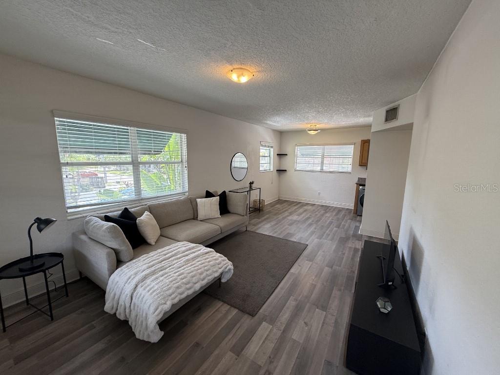 212 S CHURCH AVE #211