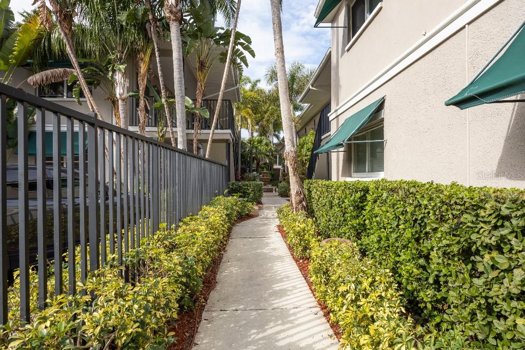 212 S CHURCH AVE #211