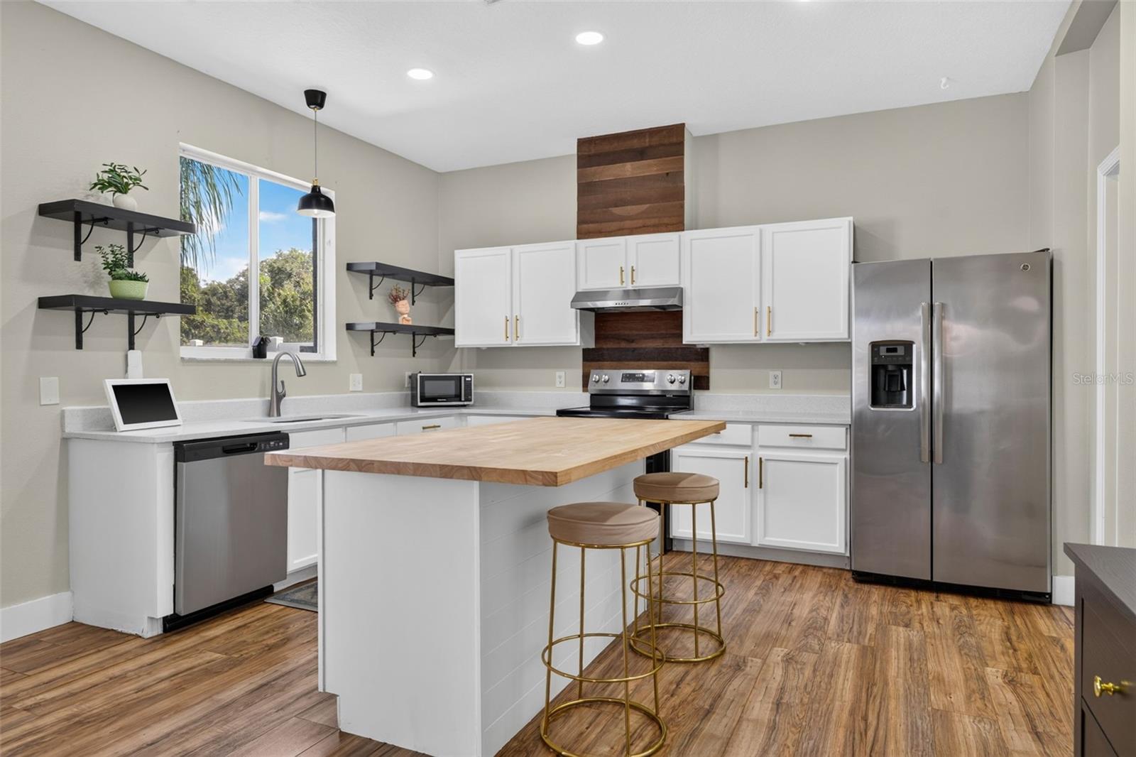 10930 SUBTLE TRAIL DR