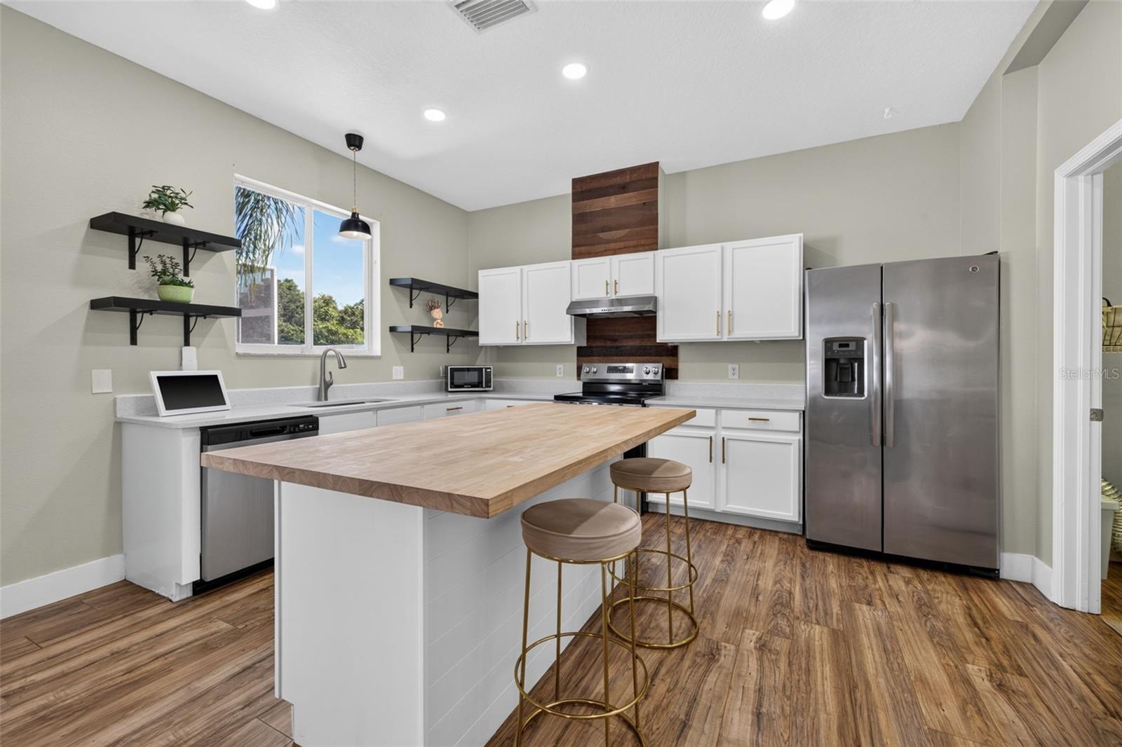10930 SUBTLE TRAIL DR