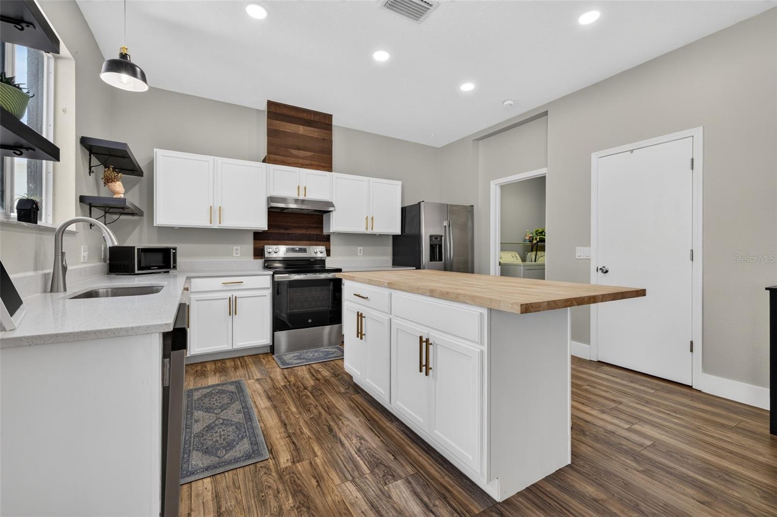 10930 SUBTLE TRAIL DR