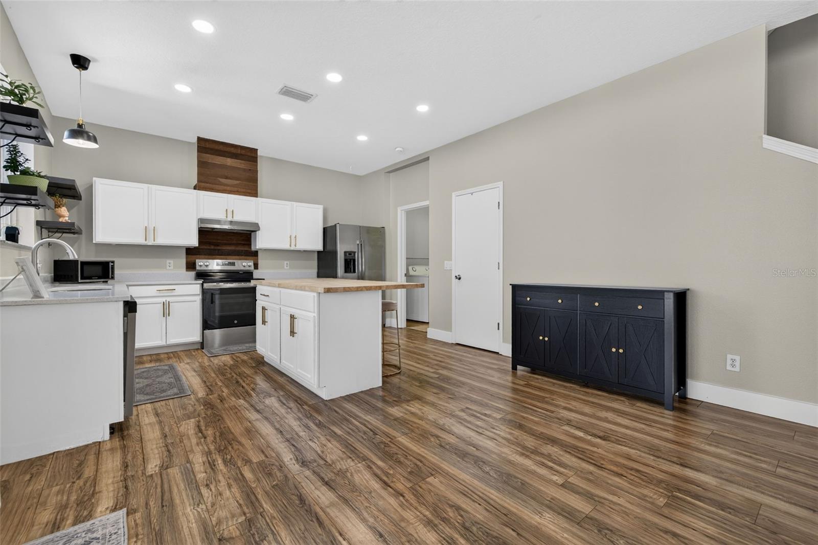 10930 SUBTLE TRAIL DR