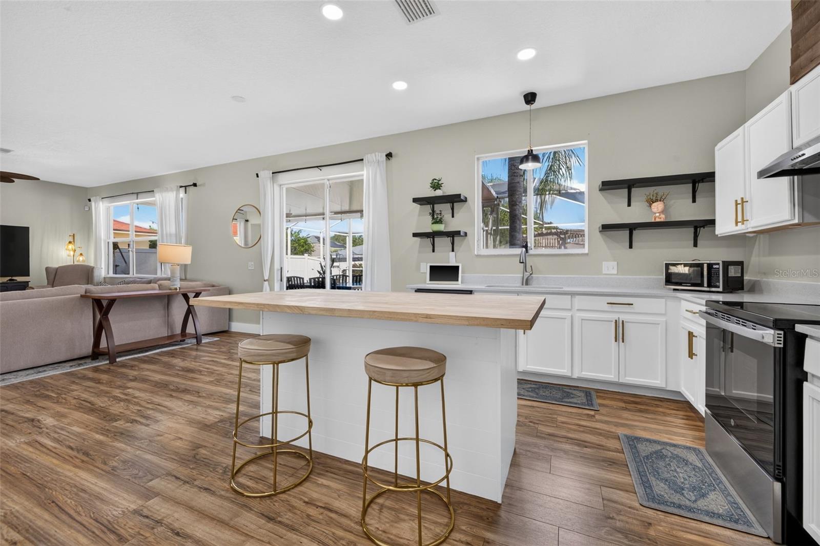 10930 SUBTLE TRAIL DR