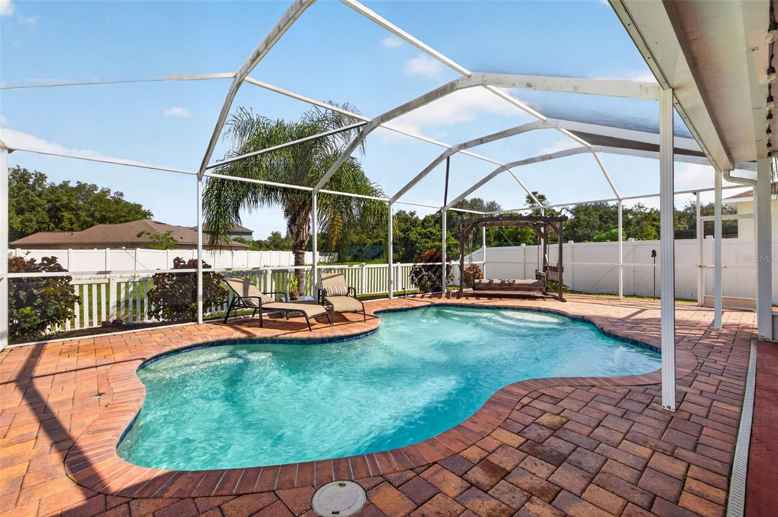 10930 SUBTLE TRAIL DR